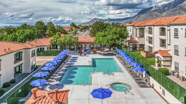 Building Photo - La Ventana Rental