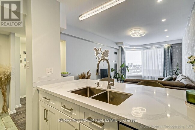 Photo - 3 Hickory Tree Rd Unité 2005