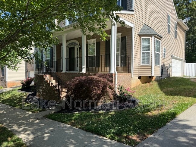 Photo - 15622 Troubadour Ln