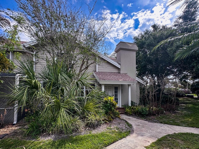 Building Photo - 3662 SW Sunset Trace Cir