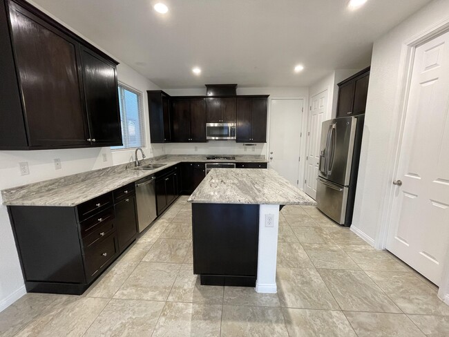 Building Photo - 243 Sweet Spot St