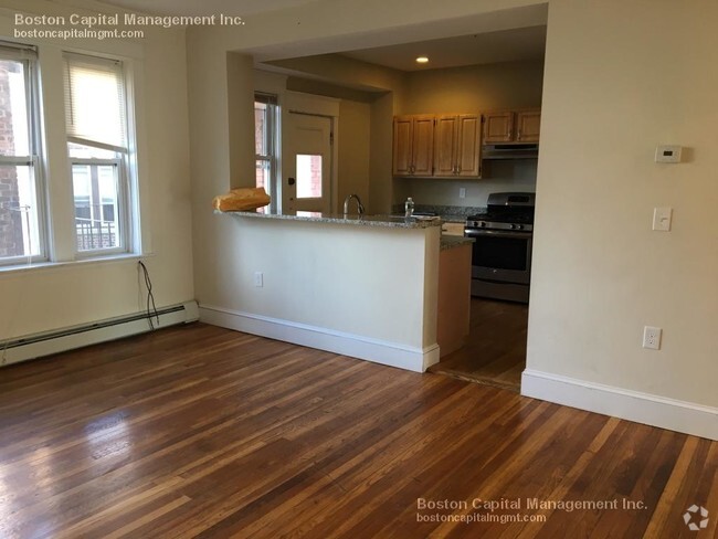 Building Photo - 11 Quint Ave Unit 1 Rental