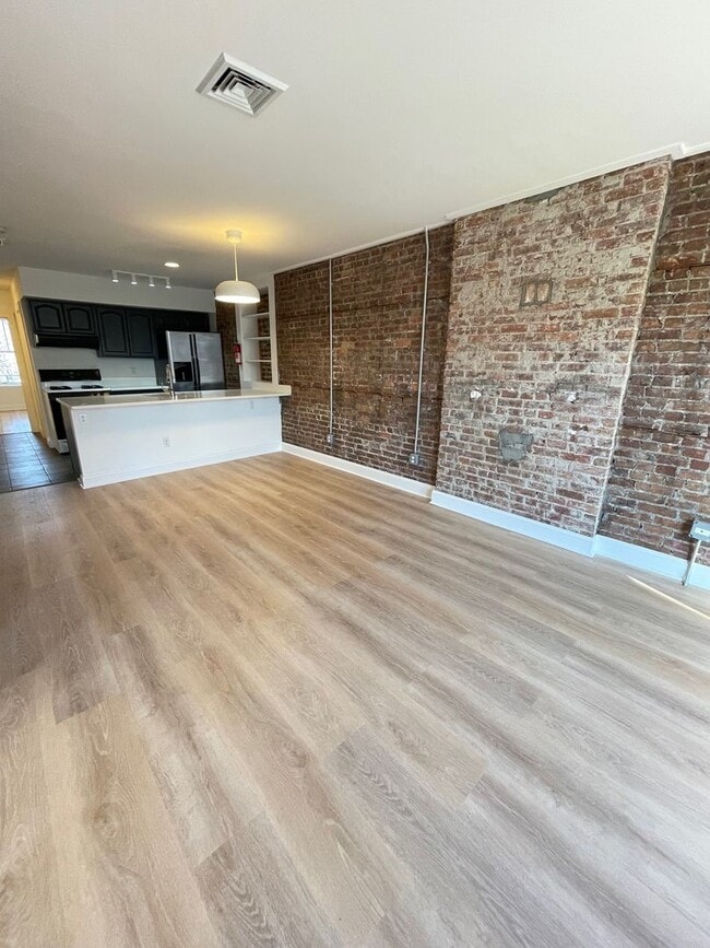 Photo - 107 Liberty St Unidad 1 2nd floor