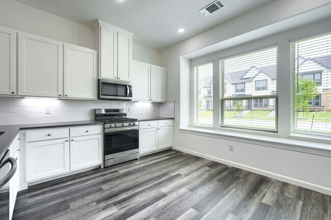 Photo - 4 Bed 3 Bath Luxurious Townhome in Frisco!