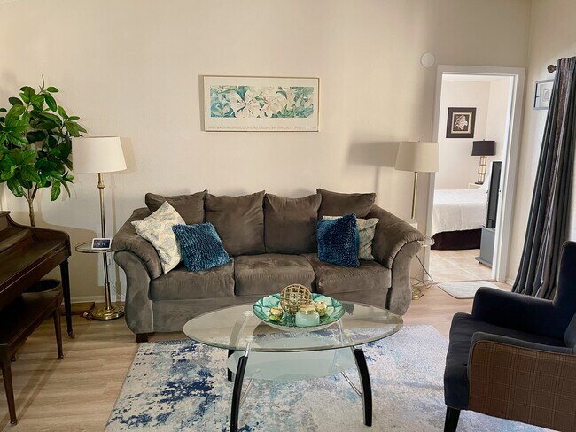 Photo - 64 Pine Track Unidad 104A