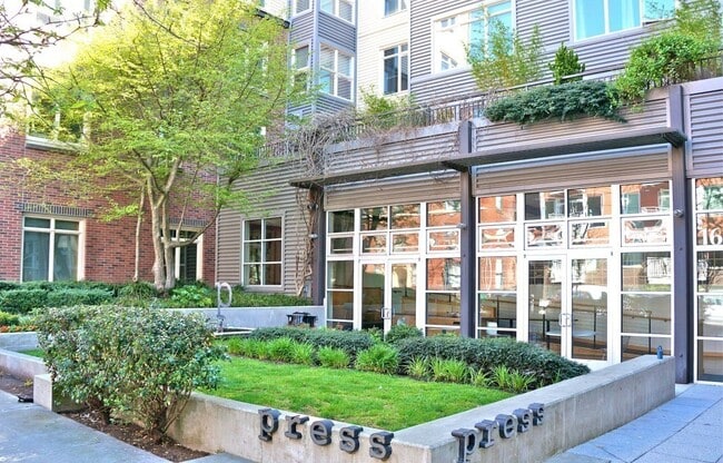 Photo - 1620 Belmont Ave