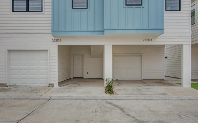 Building Photo - 22210 Dutch Oven Dr