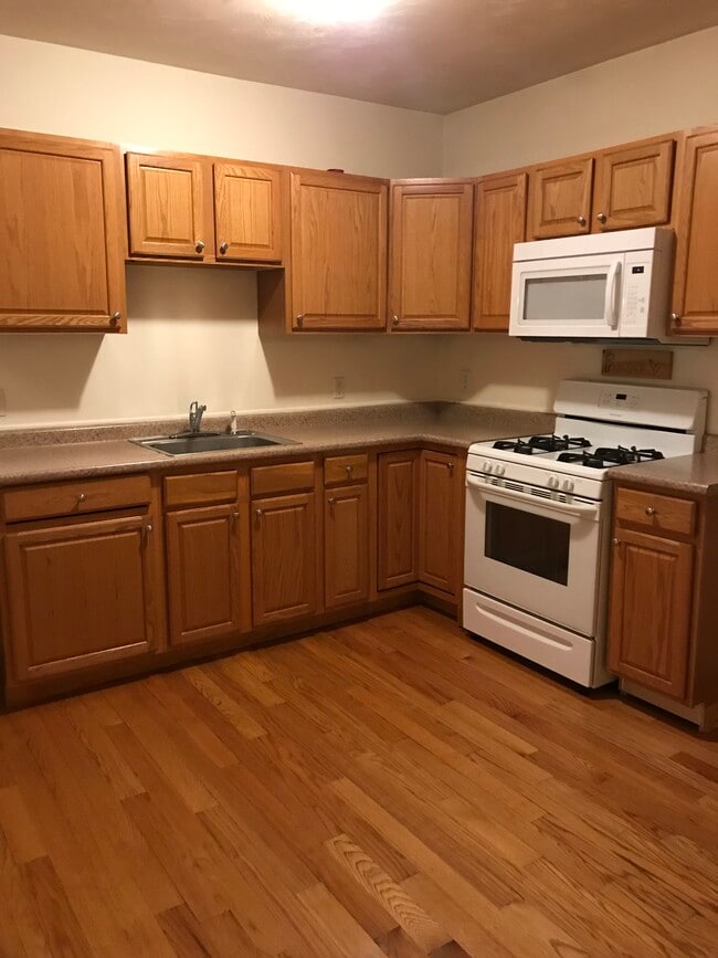 Photo - 171 Andover St Unit 171-2