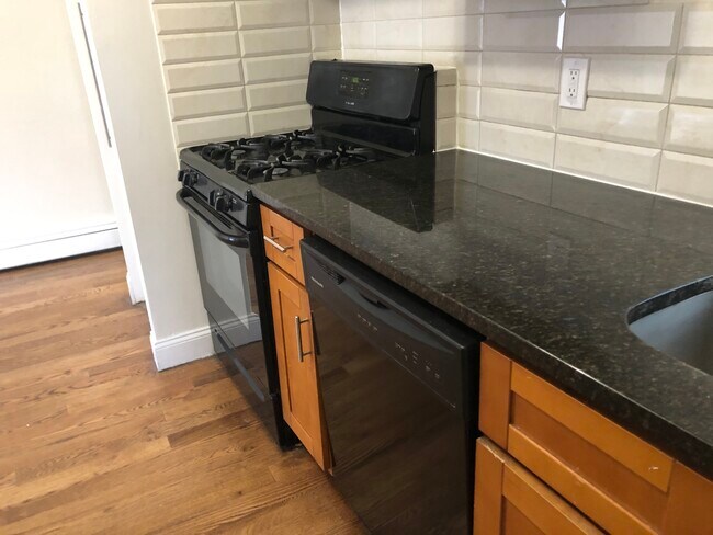 Photo - 251 Beacon Ave Unit 2