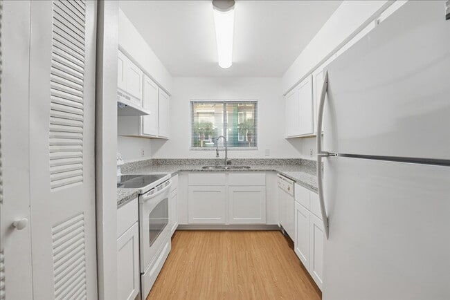 Photo - 3568 Aristotle Ave