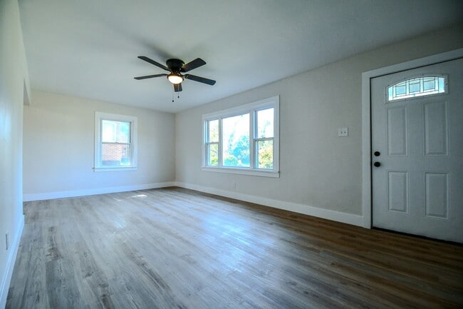 Photo - 4126 Sylvan Dr