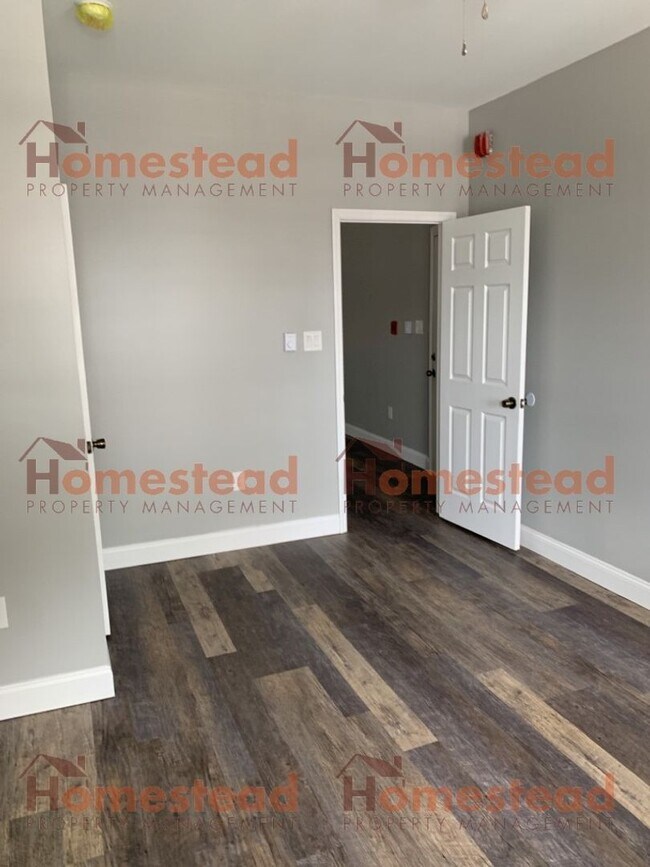 Photo - 77 Herman St Unit Apt 1