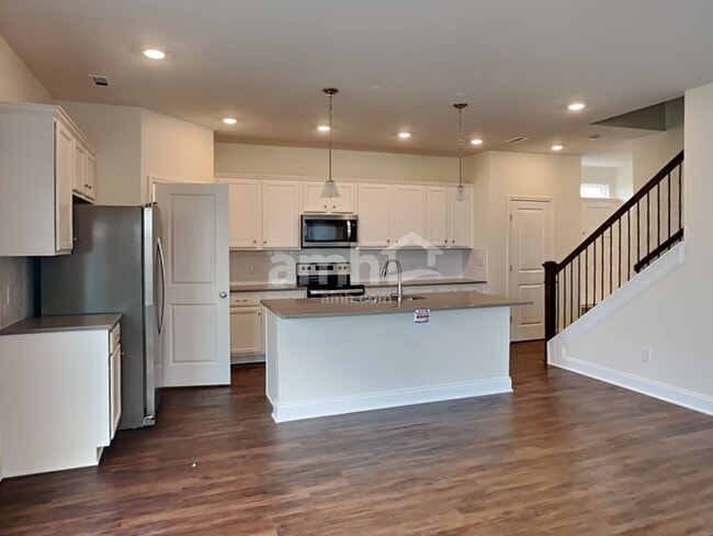 Photo - 5238 Virtue Ave