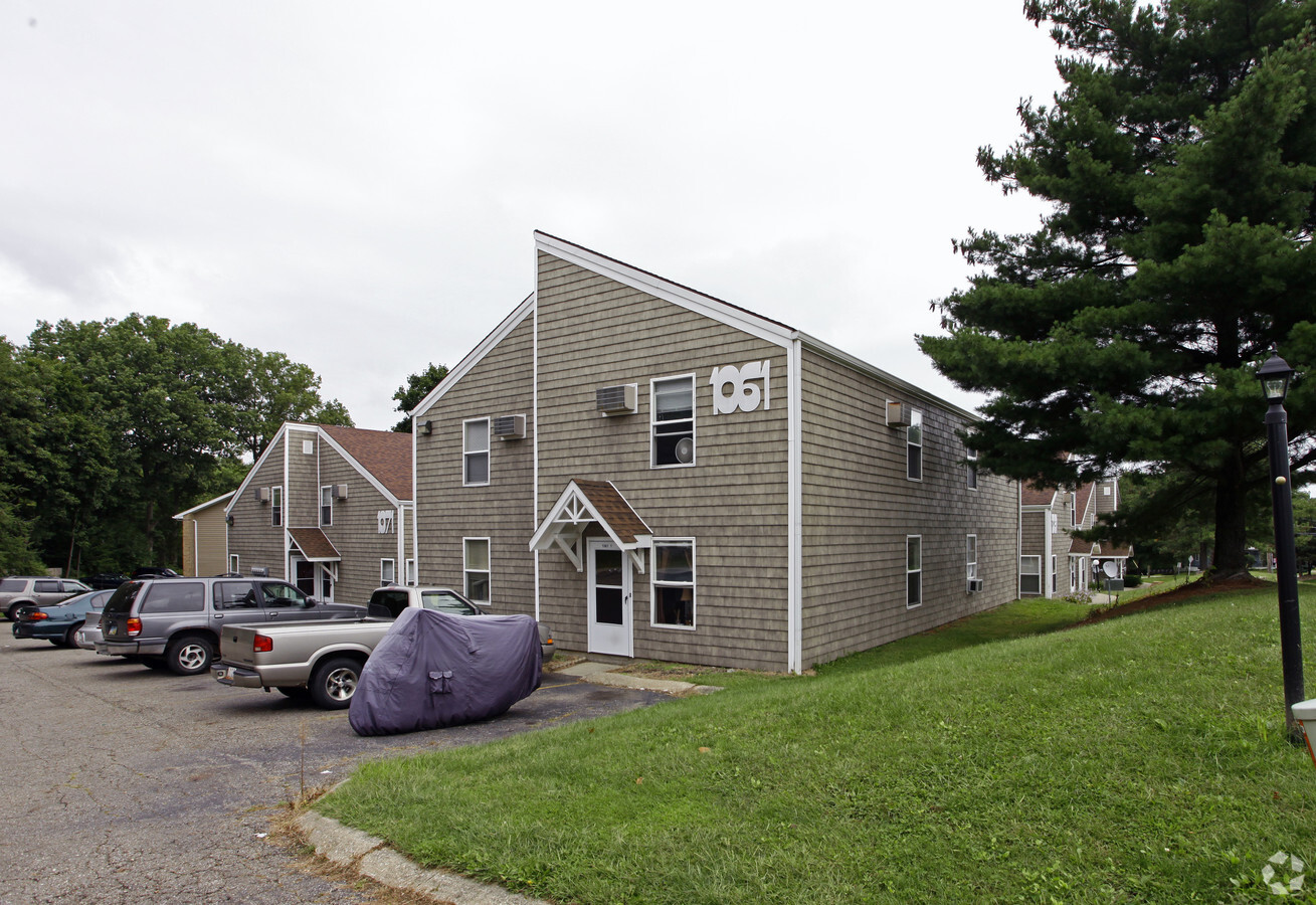 1061 - 1091 Clyde Ave. - 1061-1091 Clyde Ave Apartments