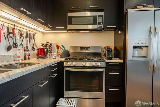 Photo - 181 O'Farrell St