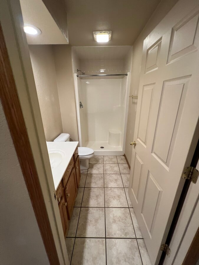 2nd Bathroom - 220 Helen St