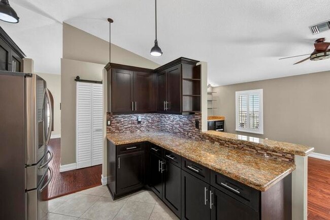 Photo - 9121 Paragon Way