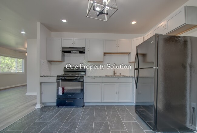 Photo - 2144 Wright St