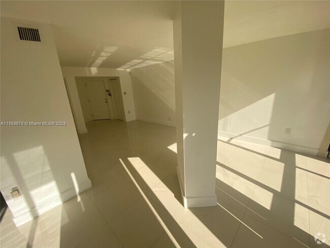 Building Photo - 8305 SW 152nd Ave Unit A-110 Rental
