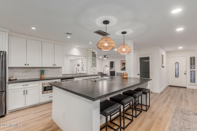 Photo - 5253 E Beck Ln