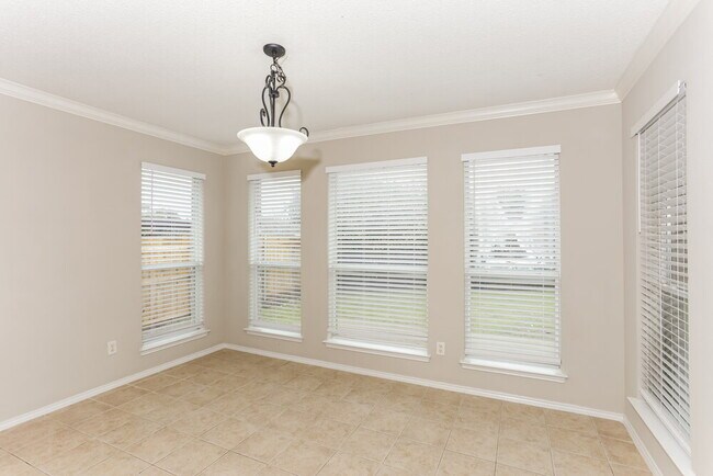 Photo - 125 Adams Dr