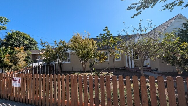 Photo - 312 W Olive St