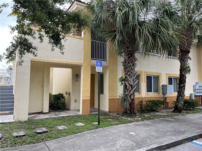 Photo - 6255 SW 47th Mnr Condo Unit 104