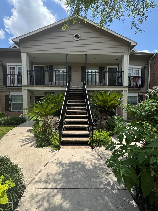 Building Photo - 1508 Palm St Unit 3