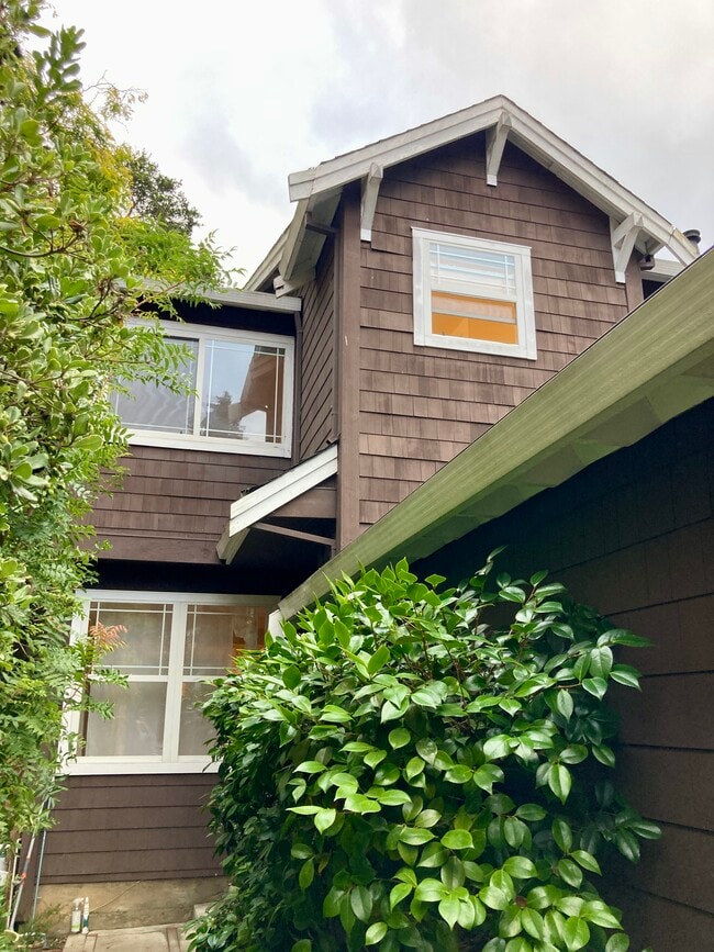 Building Photo - 3954 Canon Ave Rental