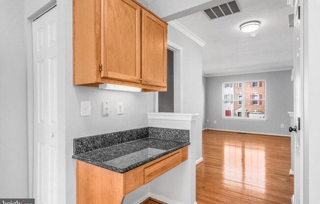 Photo - 45461 Bluemont Junction Sq