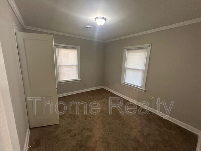 Photo - 309 E Battle Ave