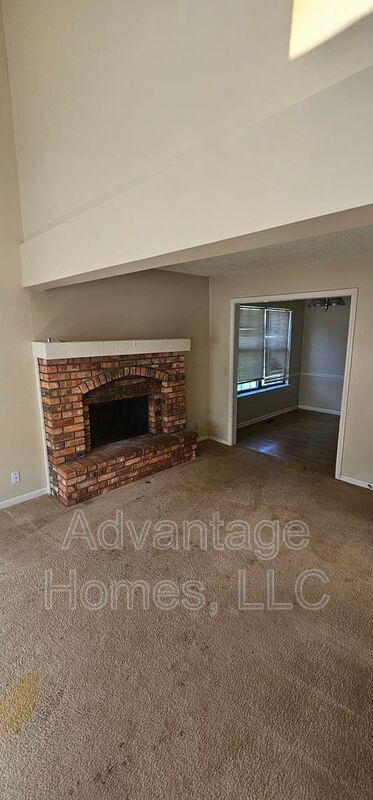 Photo - 10832 Haskins St