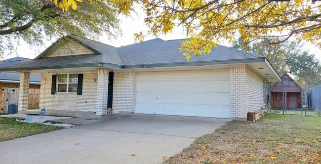 Photo - 405 Northern Trail