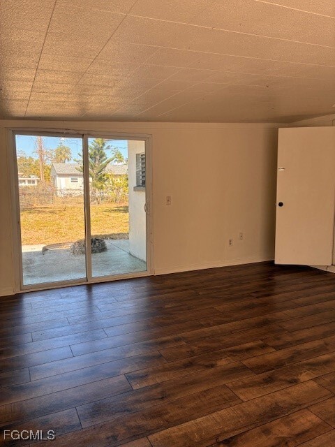 Photo - 1759 Winkler Ave