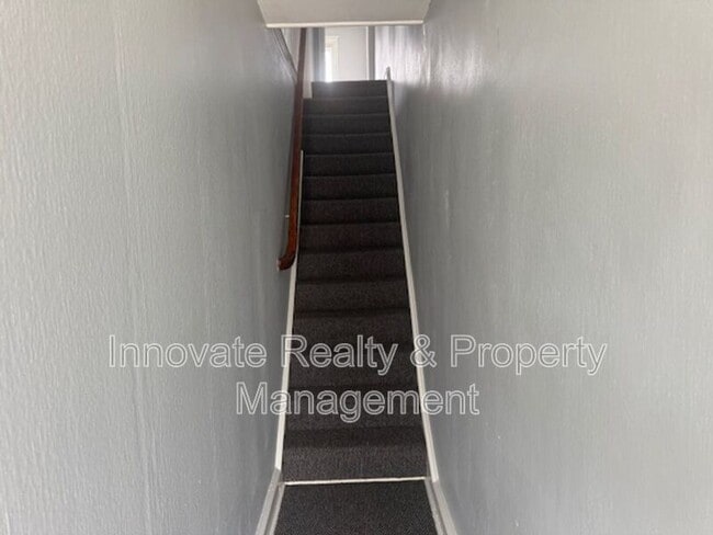 Photo - 1830 Lansing St