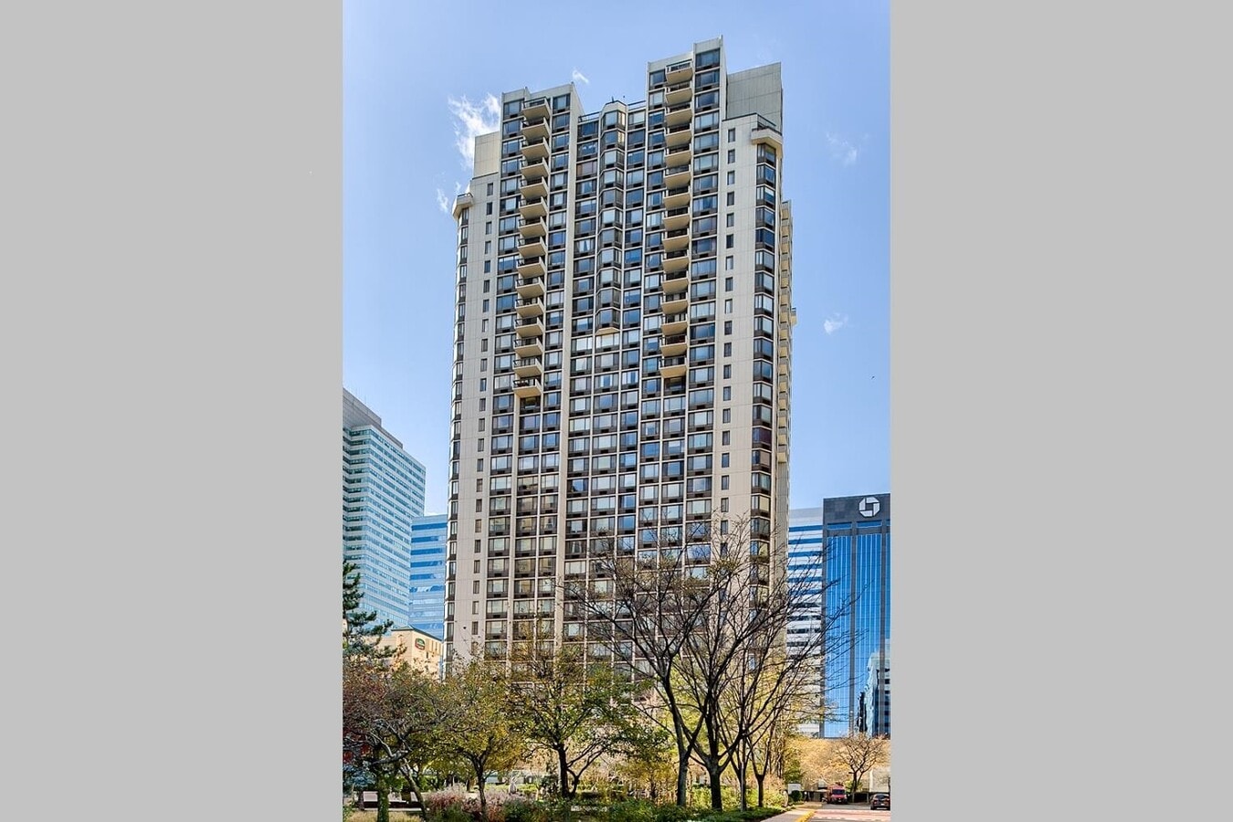 Photo - 45 River Dr S Unidad 3001 Rental