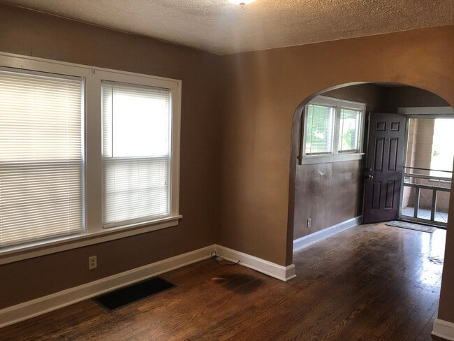 Photo - 916 16th St NW Unit 918 16th St NW