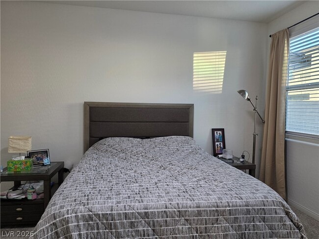 Photo - 1593 Crowned Eagle St