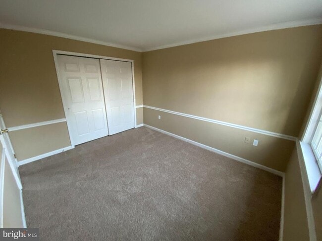 Building Photo - 47 Pikeview Dr