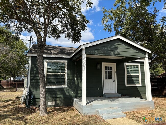 Photo - 1698 W Bridge St