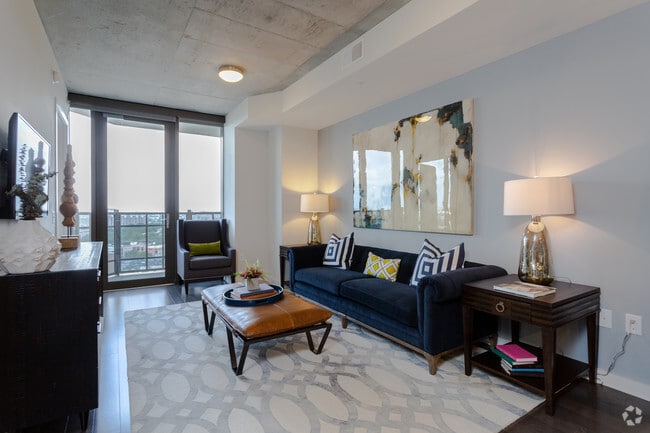 1HAB, 1BA - 768SF A6 - SALA DE ESTAR