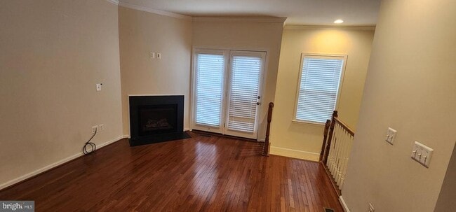 Photo - 21764 Harroun Terrace