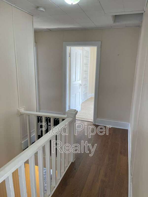 Photo - 320 W Clark St