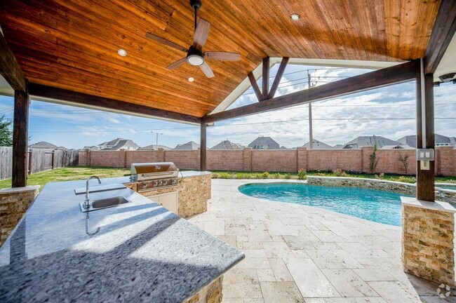 Building Photo - 6301 Superior Dr Rental