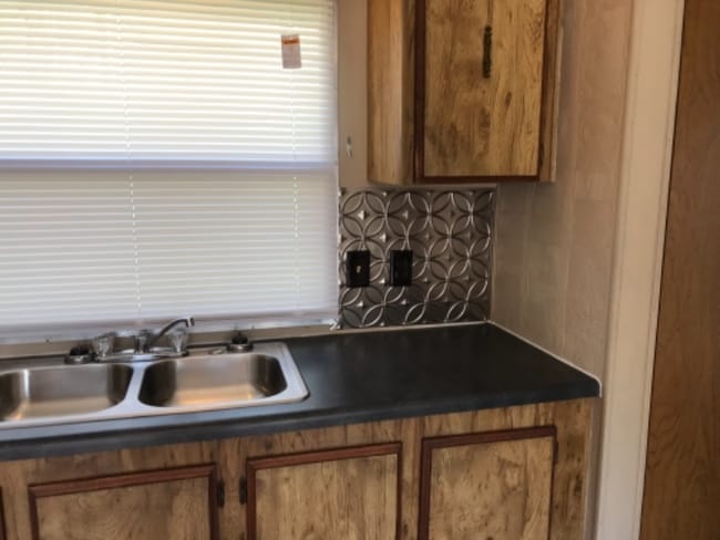 Photo - 833 Lovell Rd