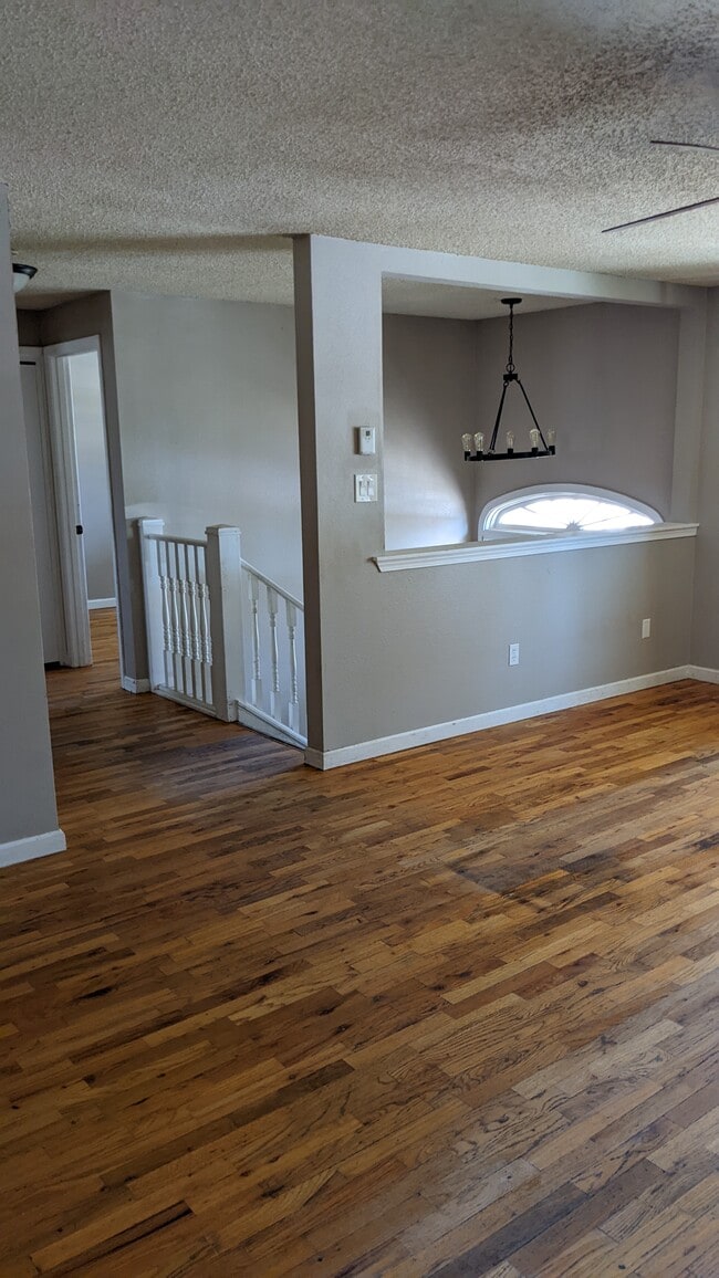 Photo - 1812 Tiffany St