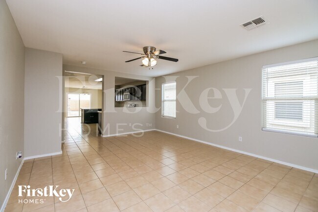 Photo - 941 E Leslie Ave