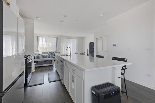 Photo - 2251 Parkside Dr