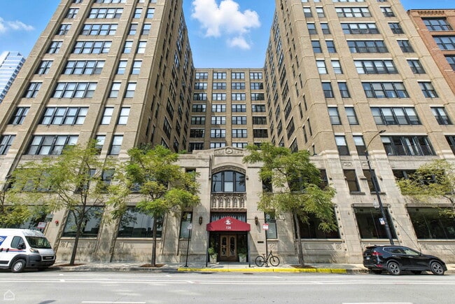 Building Photo - 728 W Jackson Blvd Unit 1206 Rental