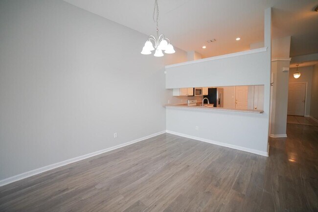 Photo - 1060 Kingdom Dr